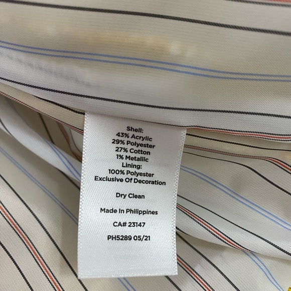 🎉Host Pick🎉 NWOT - Yellow Tweed Blazer - Petite - Picture 5 of 5